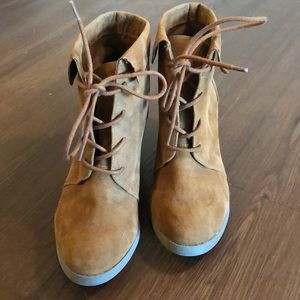 Madden Girl Brown wedge booties